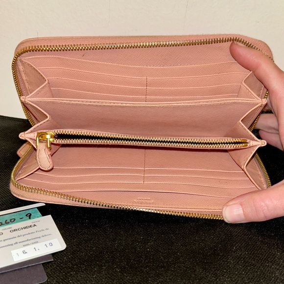 Prada Saffiano Fiocco Bow Zippy Long Wallet in the color Orchidea. With COA - Picture 11 of 15